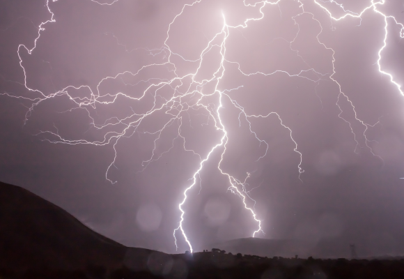 lightning cool facts about earth for kids