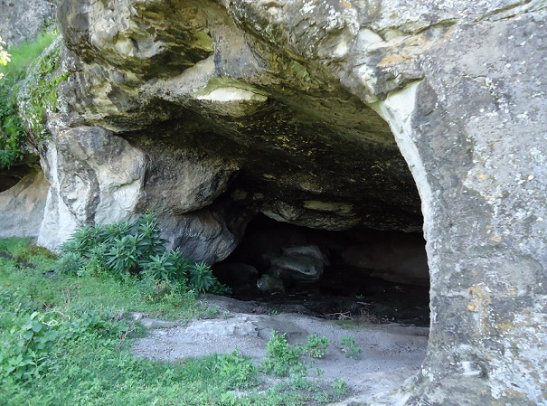 Masaba cave shrine