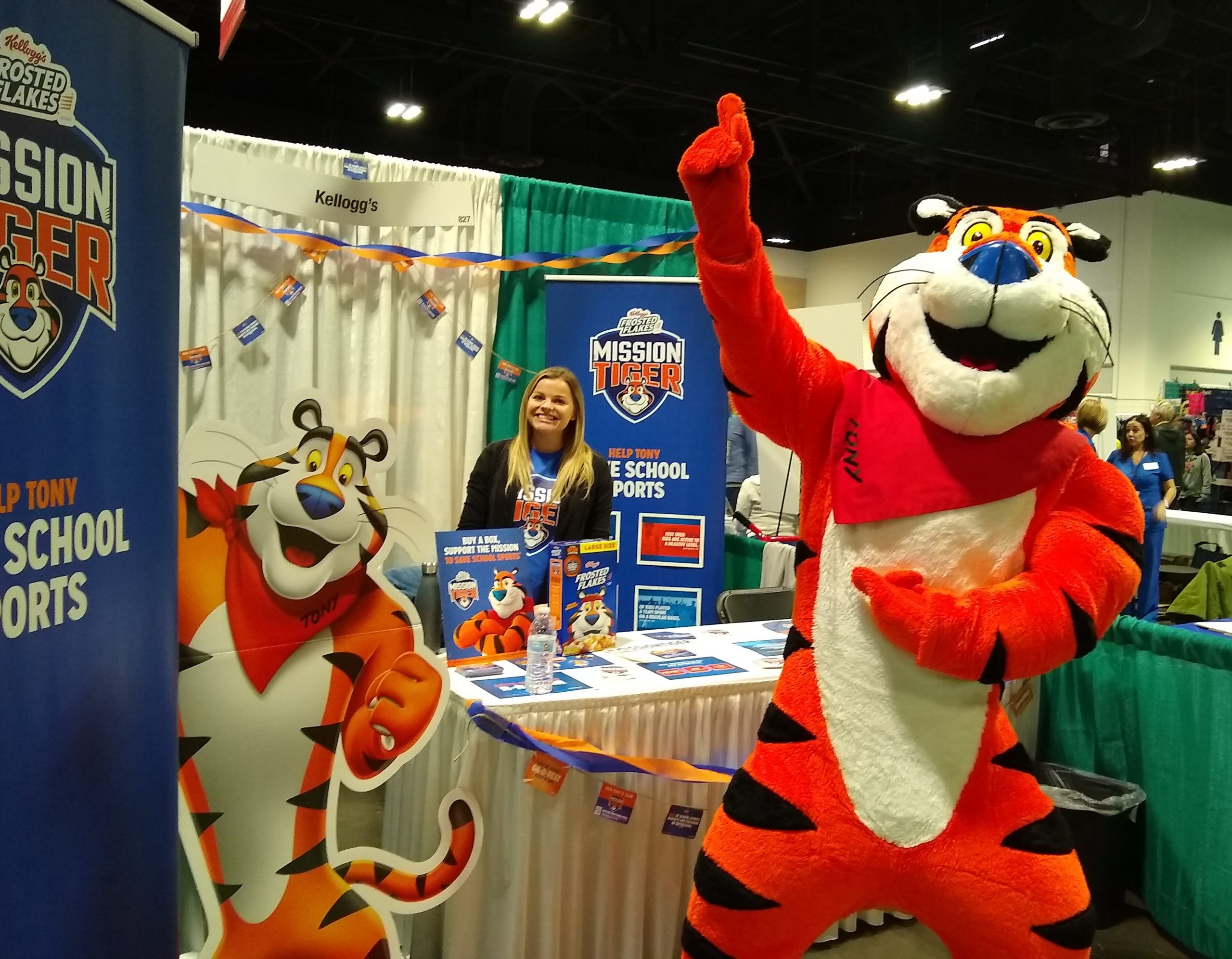 tony the tiger with fan