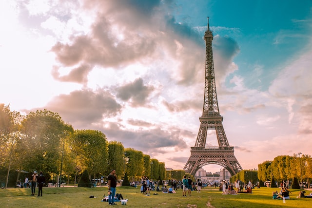 Eiffel Tower As a symbol of love