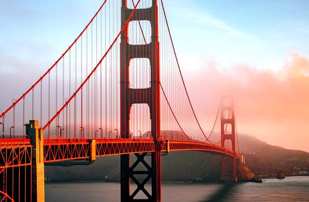 Golden Gate Bridge is a type of suspension bridge