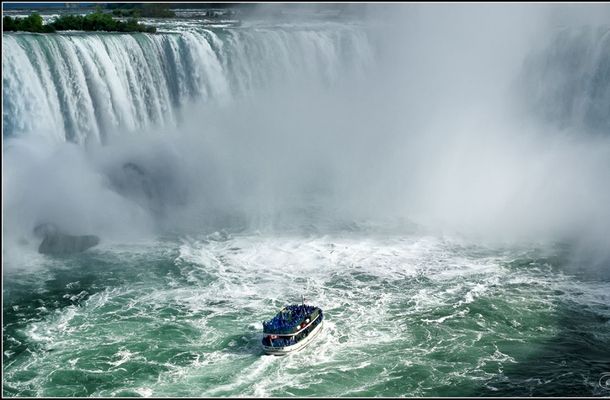 private boat tour to Niagara Falls
