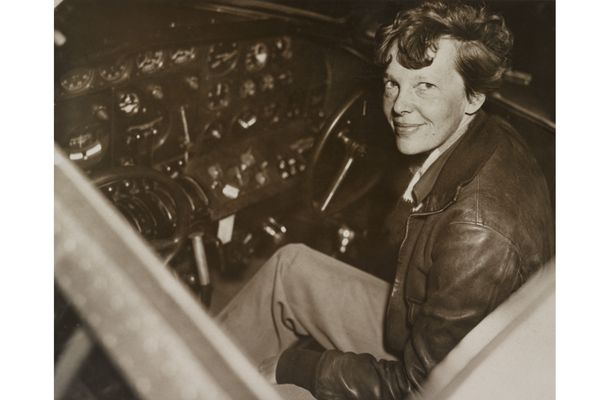 astounding facts about Amelia Earhart